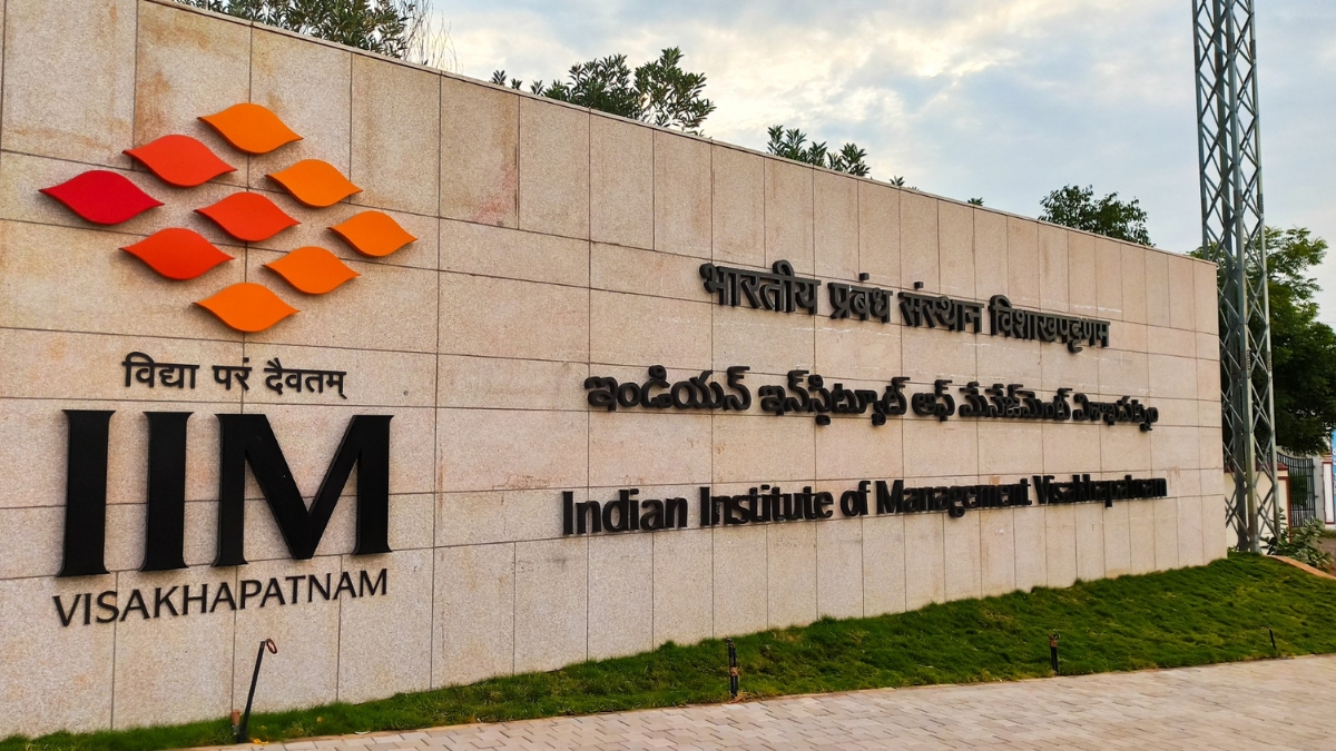 IIM Visakhapatnam invites applications for 4th batch of Executive MBA Programme